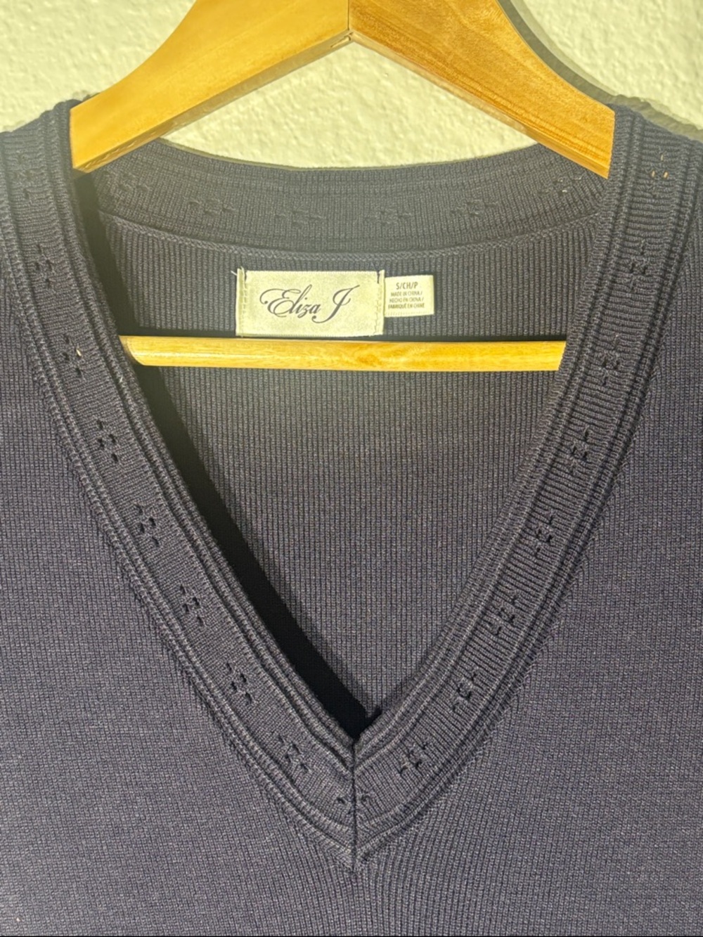 Eliza J Classic Navy V-Neck A-Line Fit-and-Flare  Knit Sweater Dress - Picture 13 of 16
